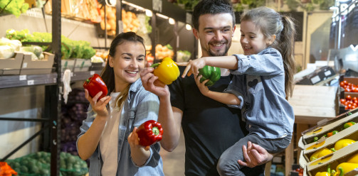 1 pvproductions via Freepik happy-family-supermarke.jpg